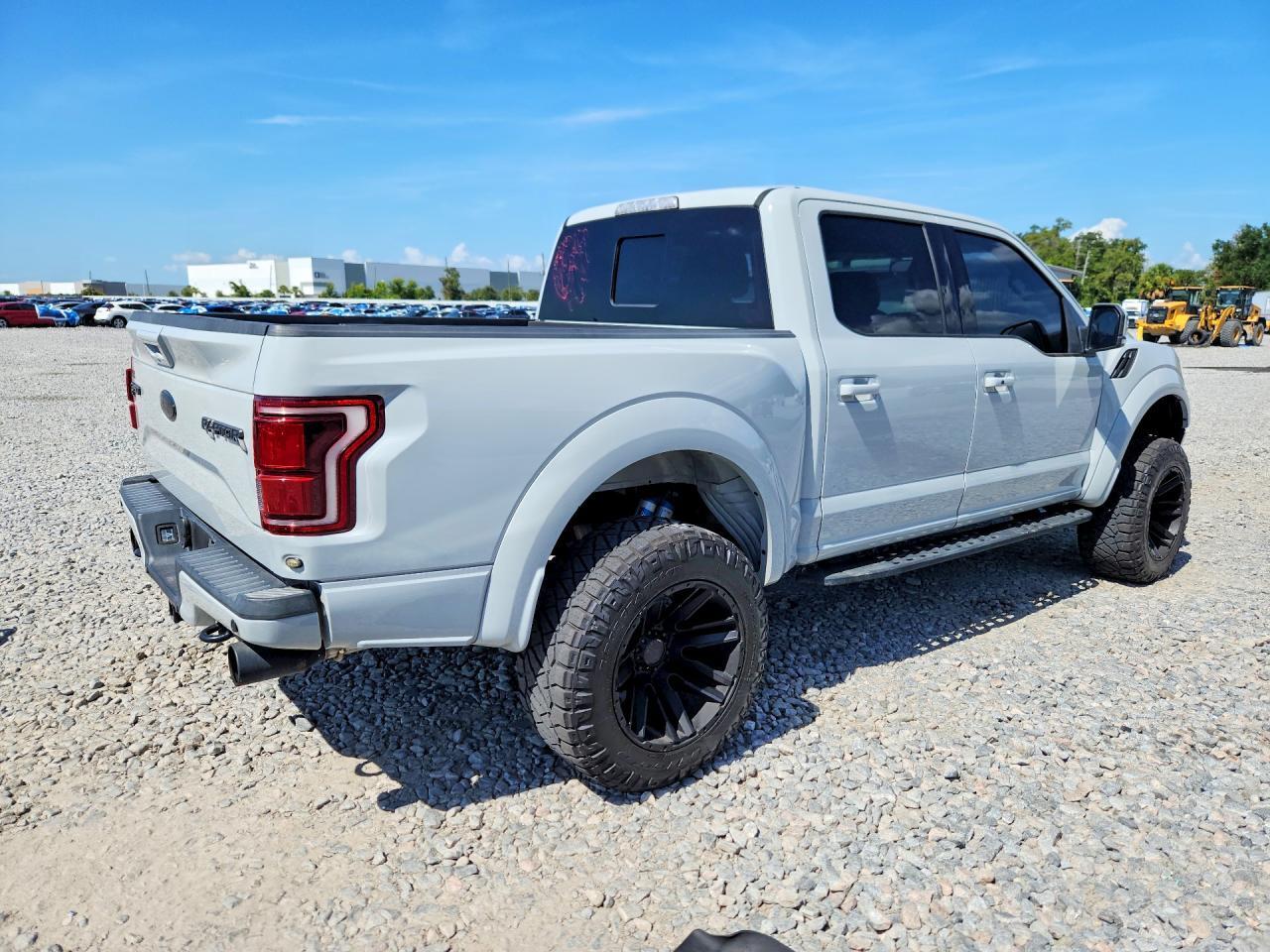 2017 FORD F150 RAPTOR — Фото 3 из 13