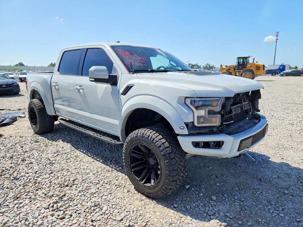 2017 FORD F150 RAPTOR — Фото 4 из 13
