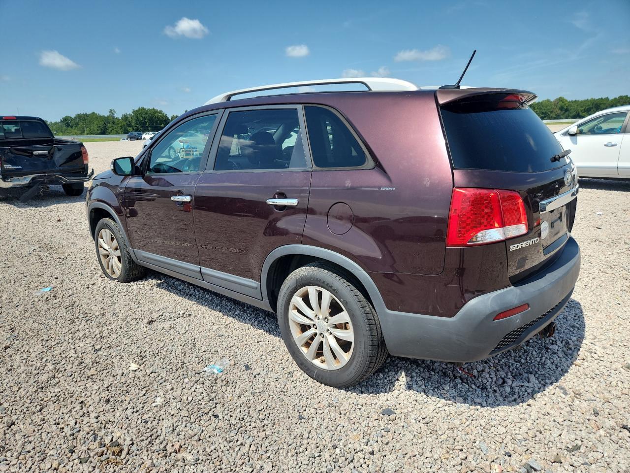 2011 KIA SORENTO EX — Фото 2 из 13