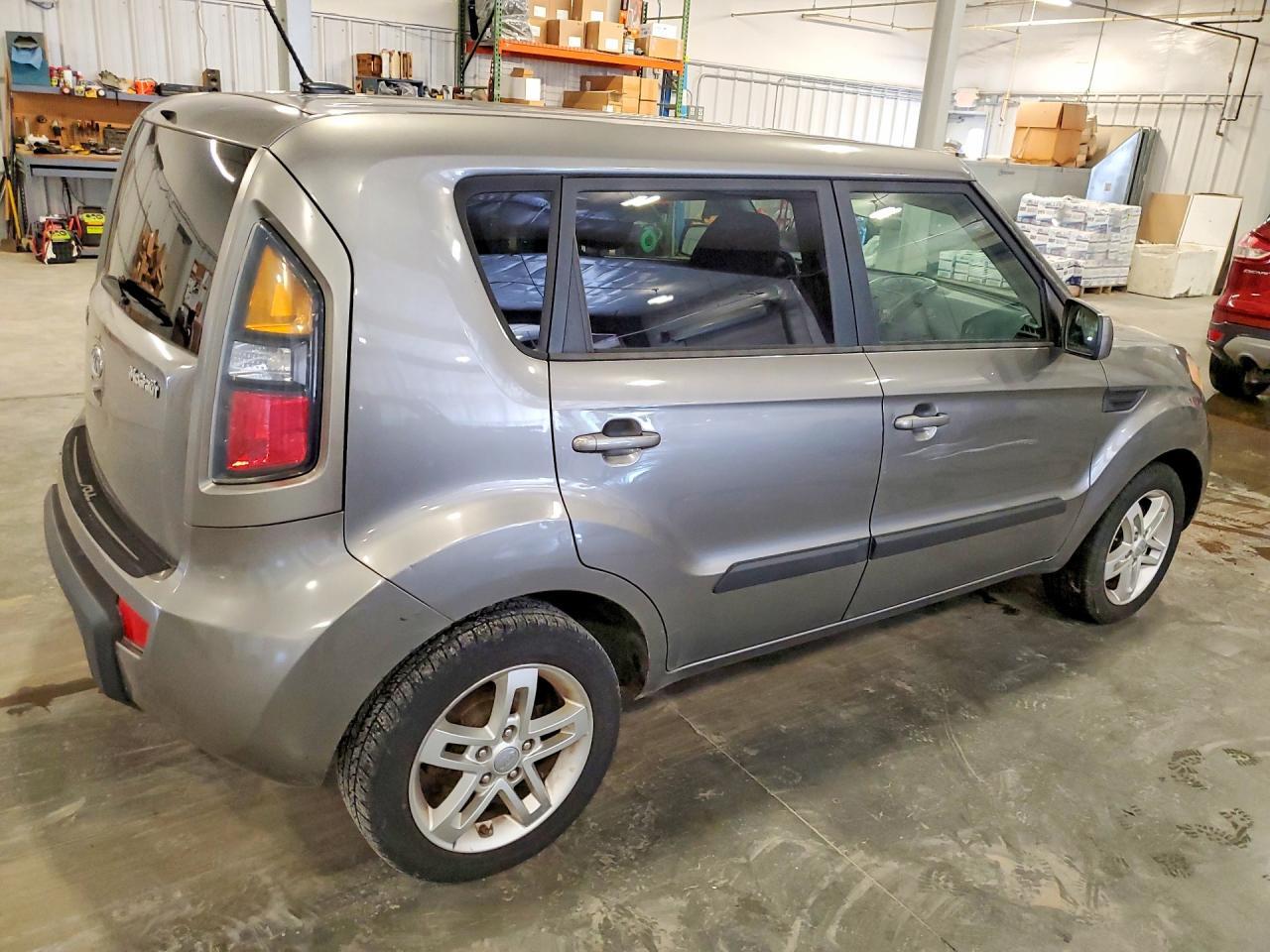 2011 KIA SOUL + — Фото 3 из 13
