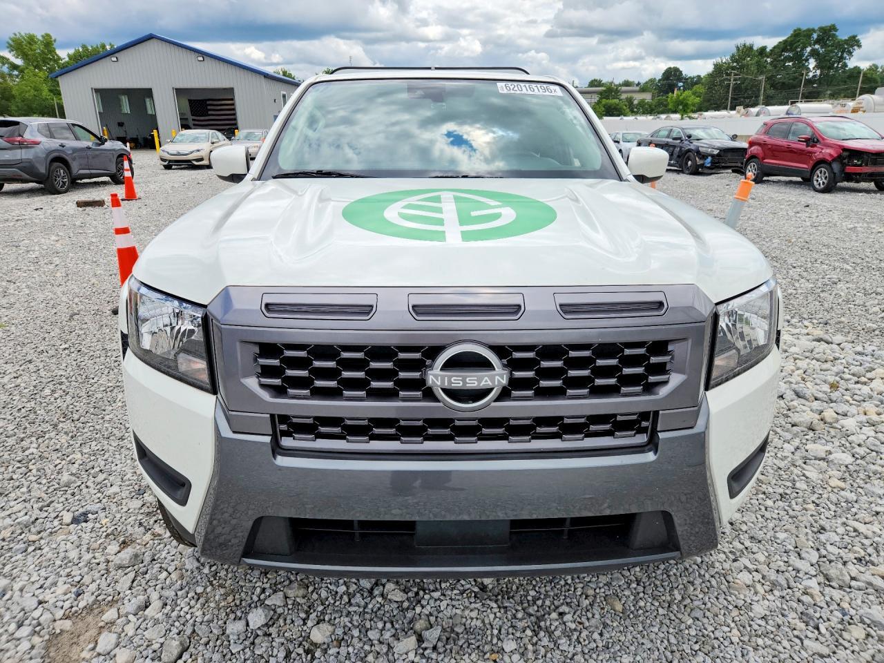 2025 NISSAN FRONTIER SV — Фото 5 из 12