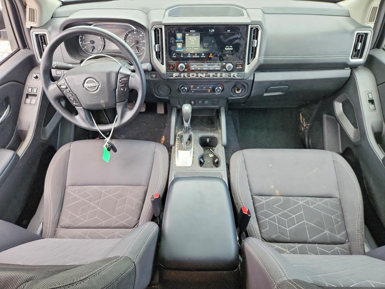 2025 NISSAN FRONTIER SV — Фото 8 из 12