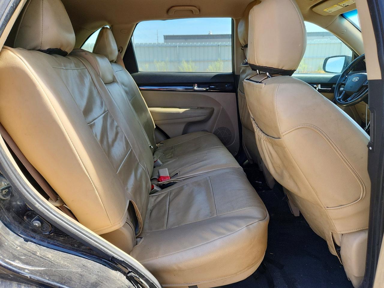 2011 KIA SORENTO LX — Фото 10 из 12