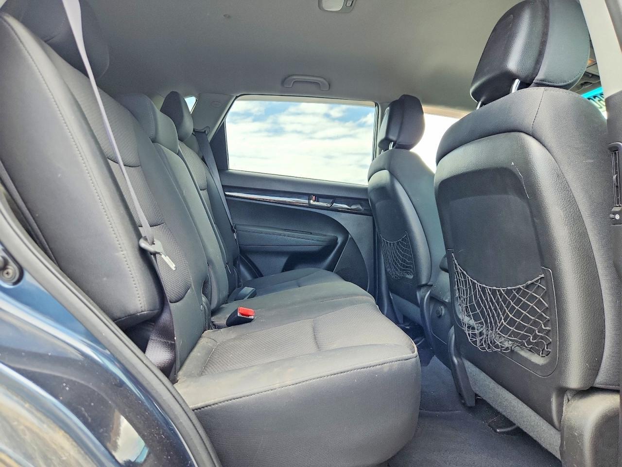 2011 KIA SORENTO LX — Фото 11 из 13