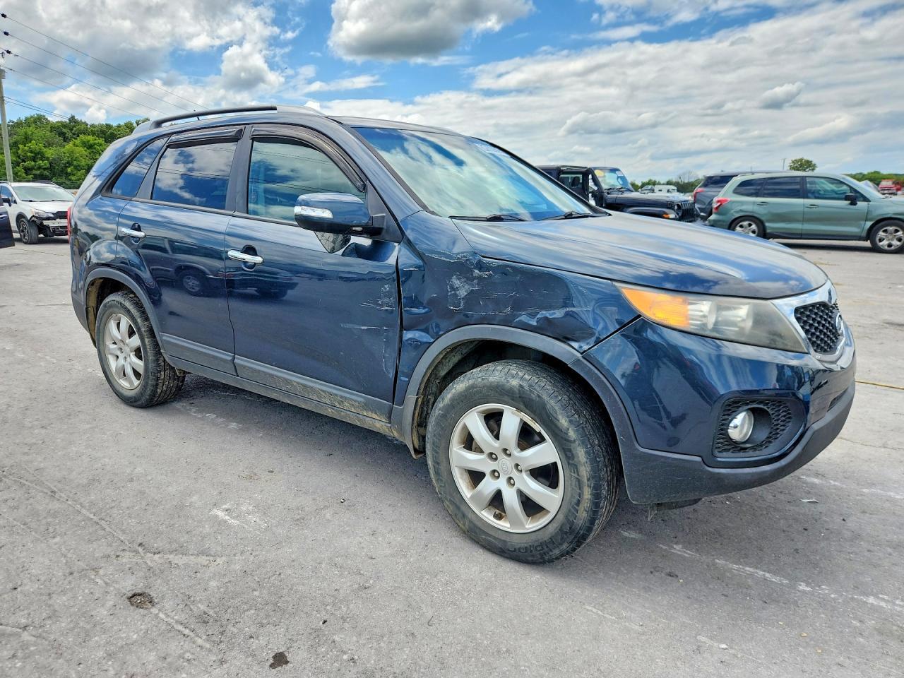 2011 KIA SORENTO LX — Фото 4 из 13
