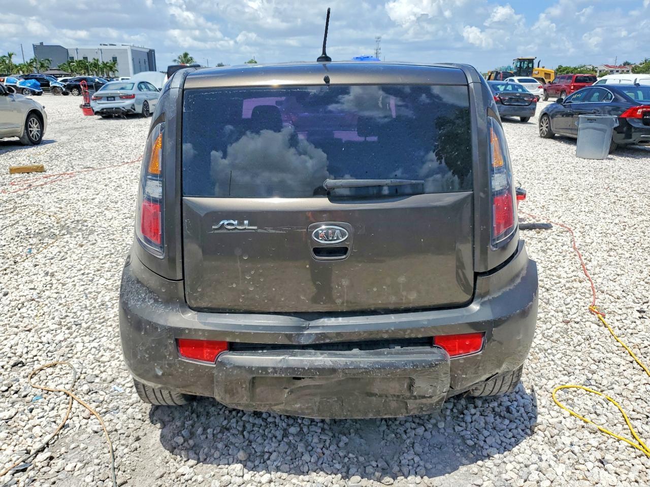 2011 KIA SOUL — Фото 6 из 12