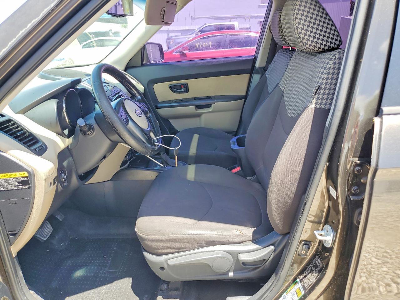 2011 KIA SOUL — Фото 7 из 12