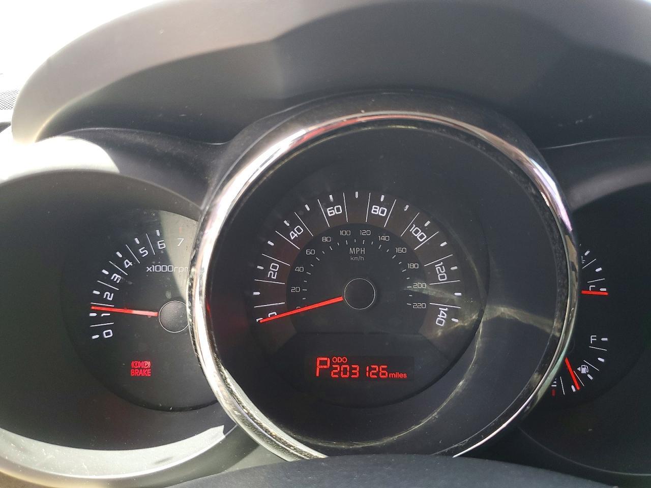 2011 KIA SOUL — Фото 9 из 12