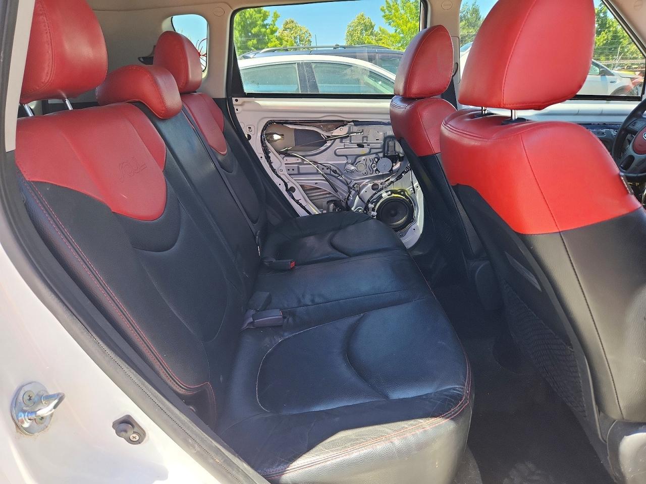 KNDJT2A23B7720846 2011 KIA SOUL photo no. 11