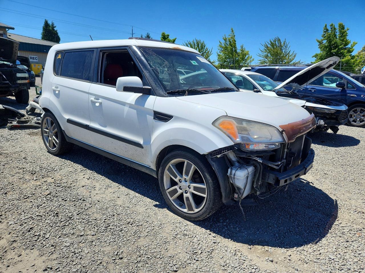 KNDJT2A23B7720846 2011 KIA SOUL photo no. 4