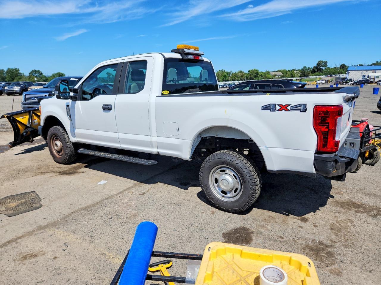 2017 FORD F250 SUPER DUTY — Фото 2 из 12