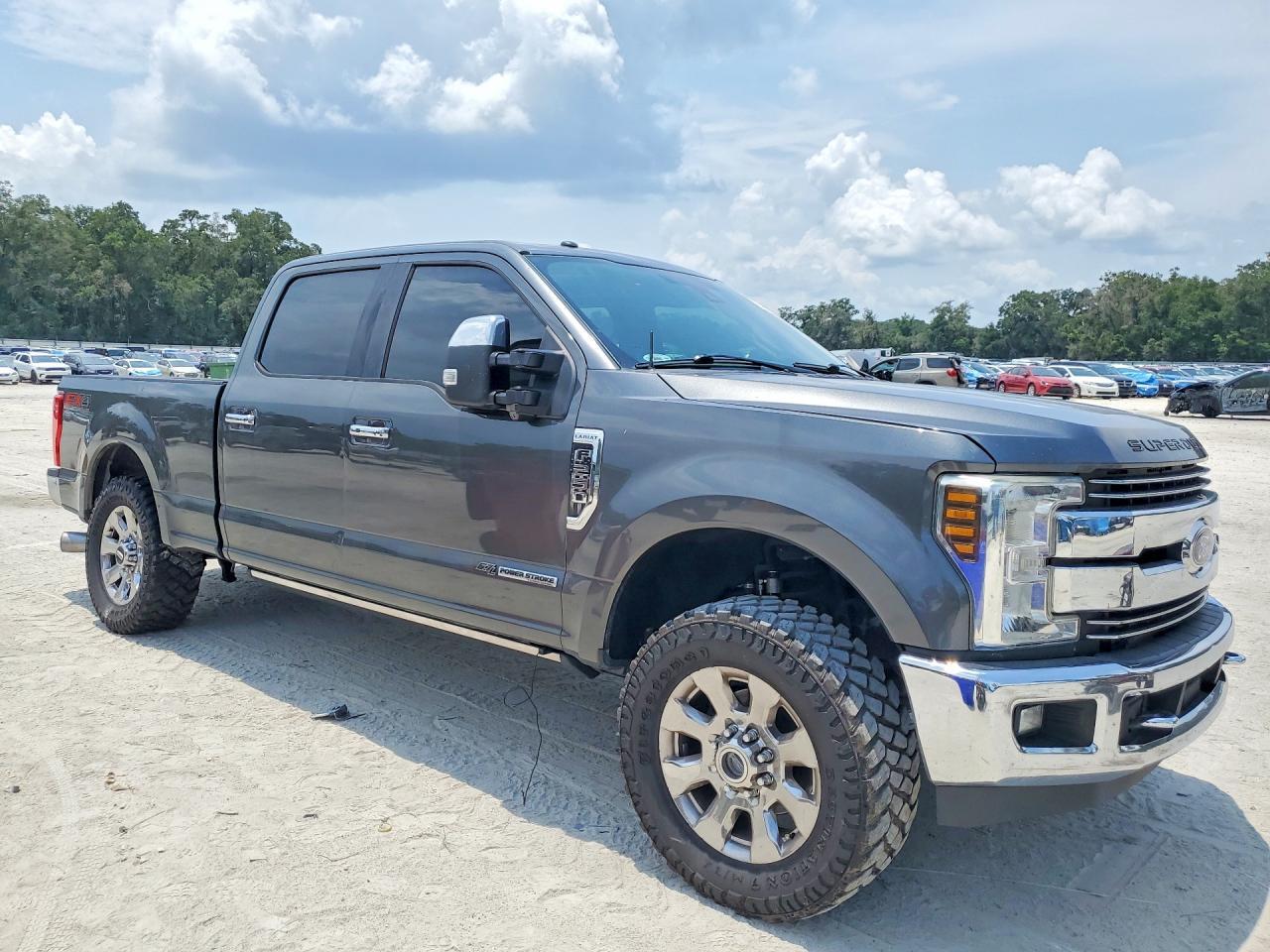 1FT7W2BT0HED39999 2017 FORD F250 photo no. 4