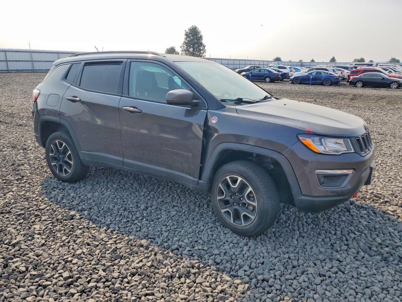 3C4NJDDB0MT564570 2021 JEEP COMPASS photo no. 4