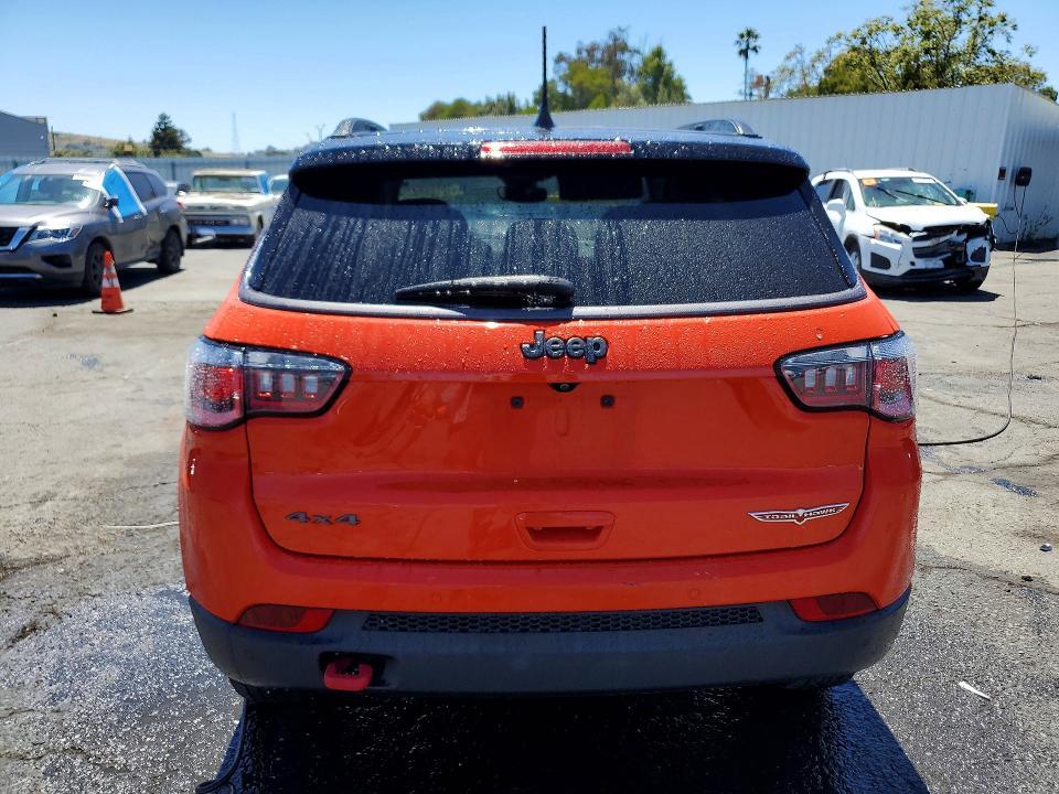 2021 JEEP COMPASS TRAILHAWK — Фото 6 из 12