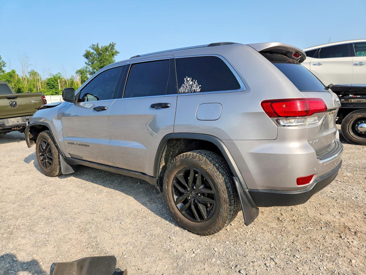 2021 JEEP GRAND CHEROKEE LIMITED — Фото 2 из 13