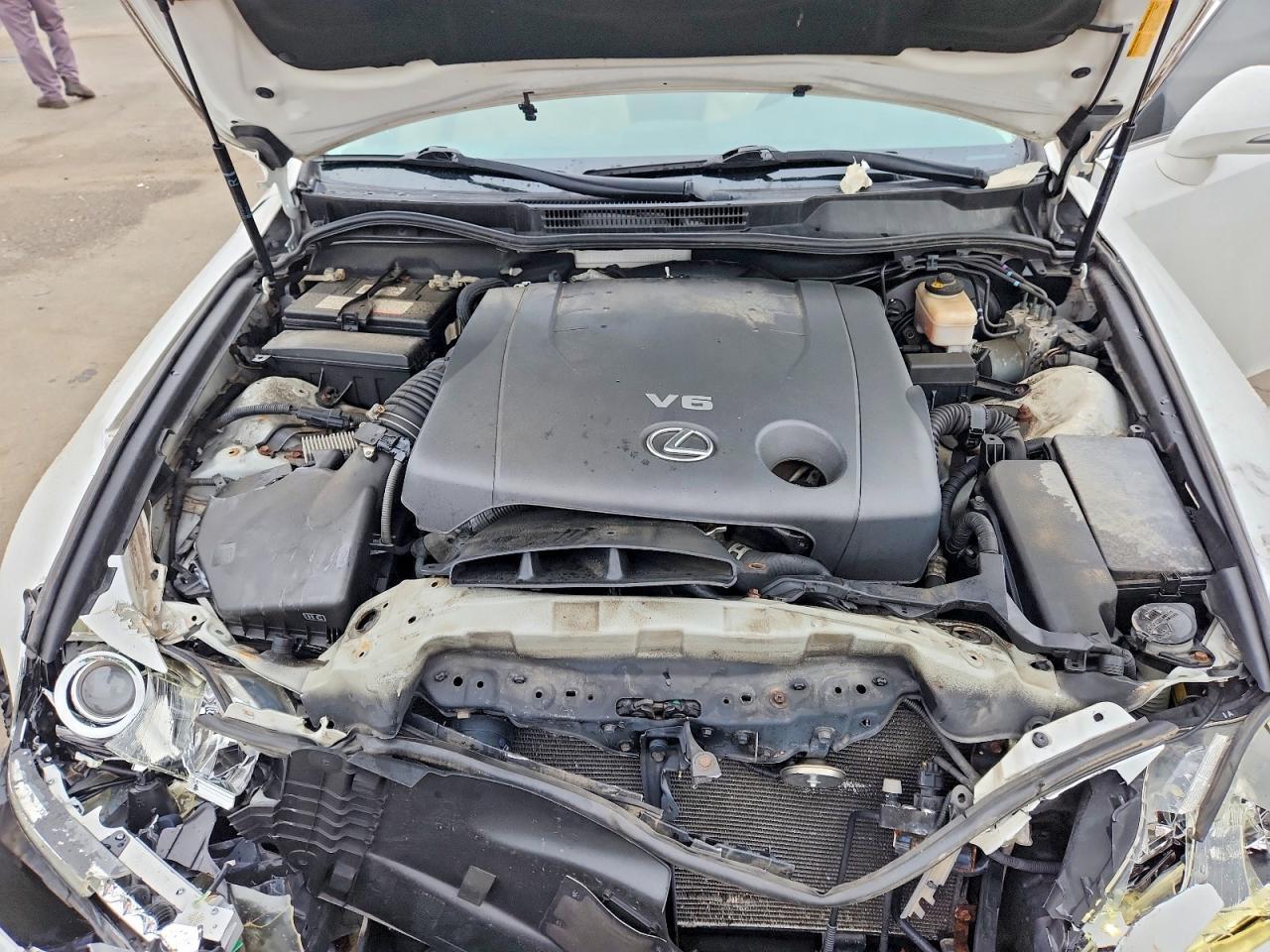 2011 LEXUS IS 250 — Фото 11 из 13