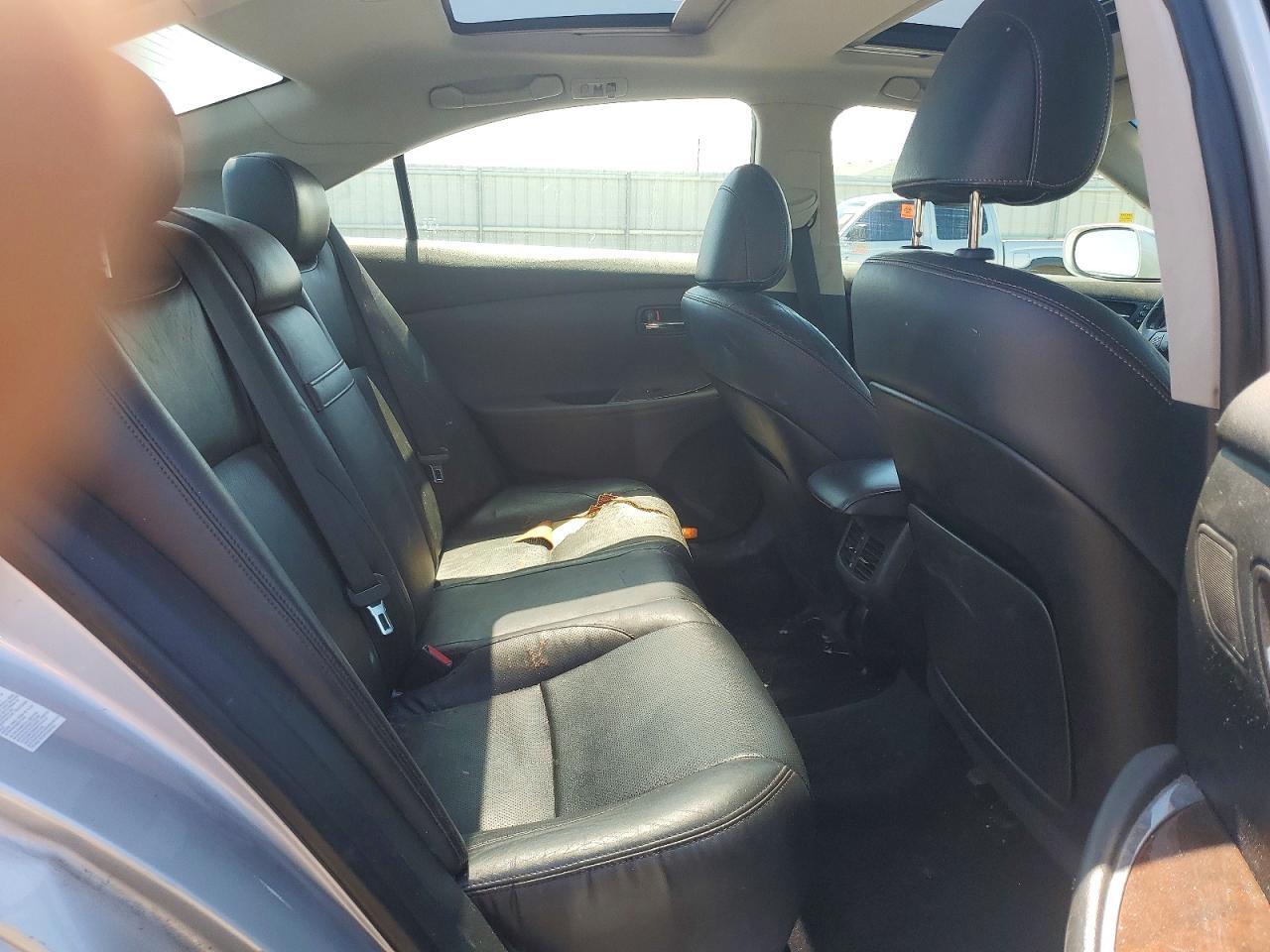 2011 LEXUS ES 350 — Фото 10 из 12