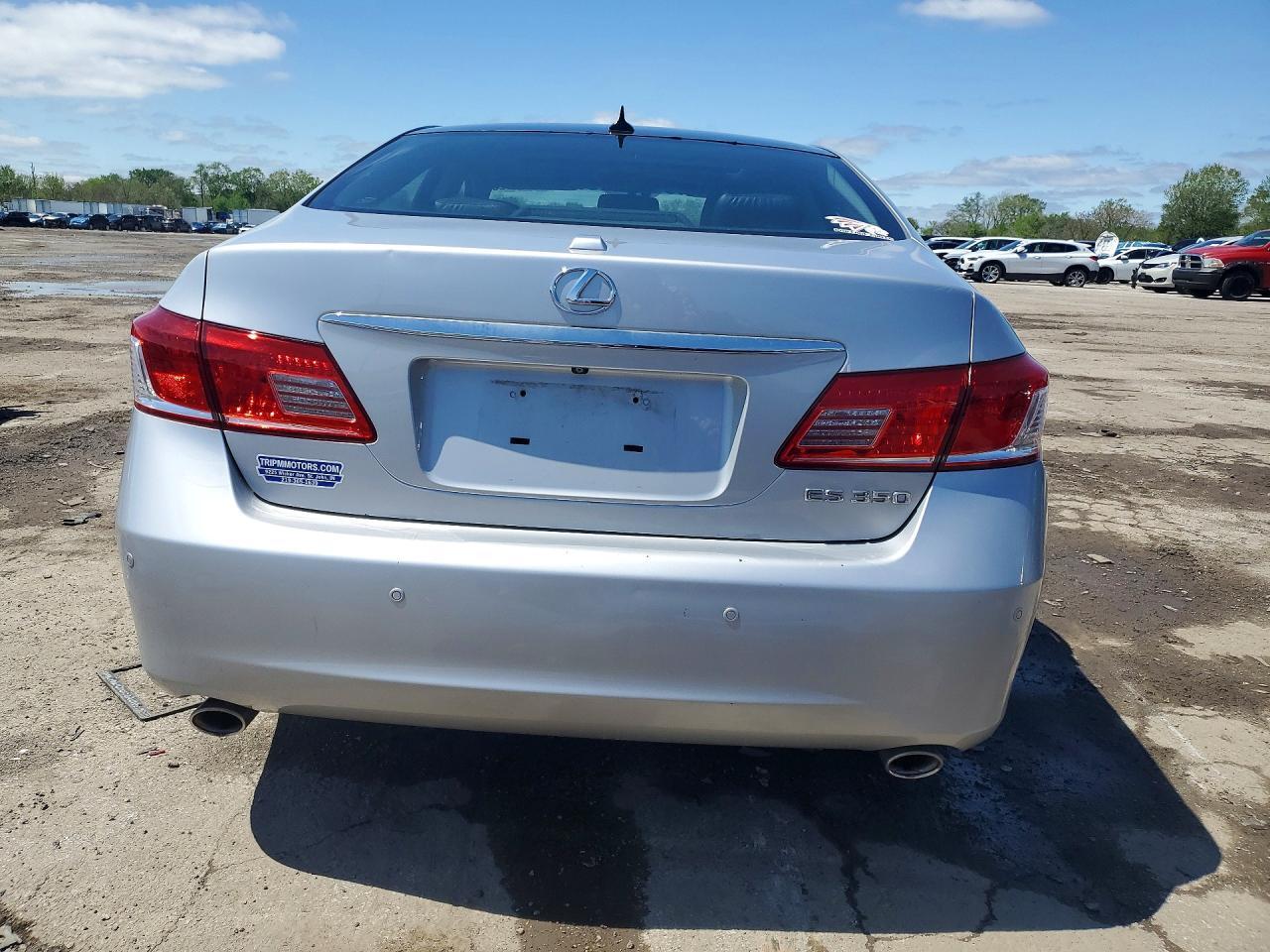 2011 LEXUS ES 350 — Фото 6 из 12