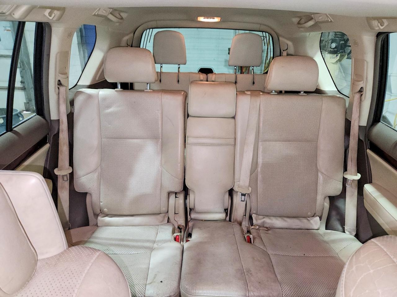 2011 LEXUS GX 460 PREMIUM — Фото 10 из 13
