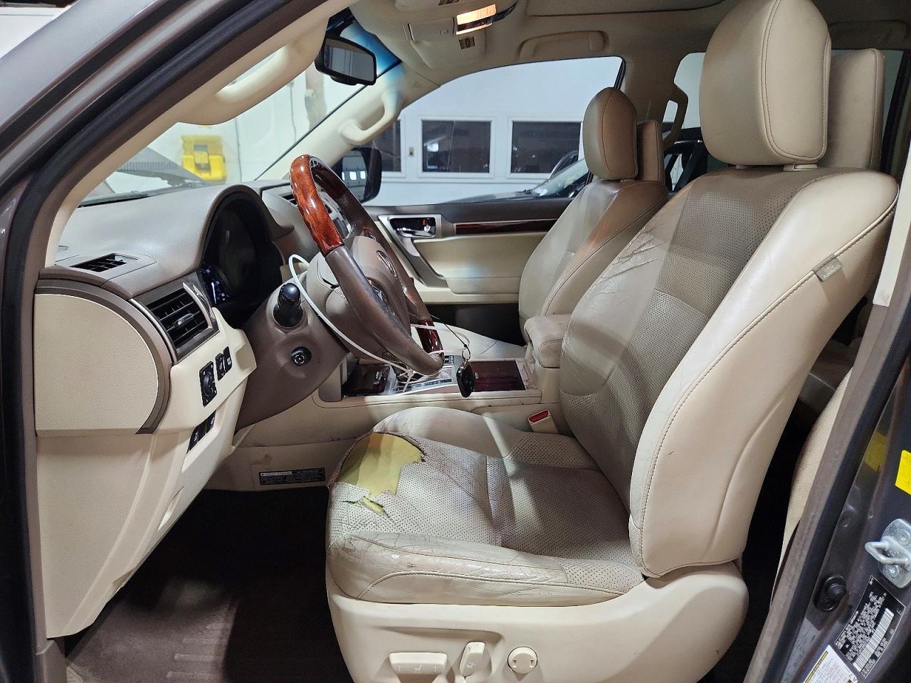 2011 LEXUS GX 460 PREMIUM — Фото 7 из 13