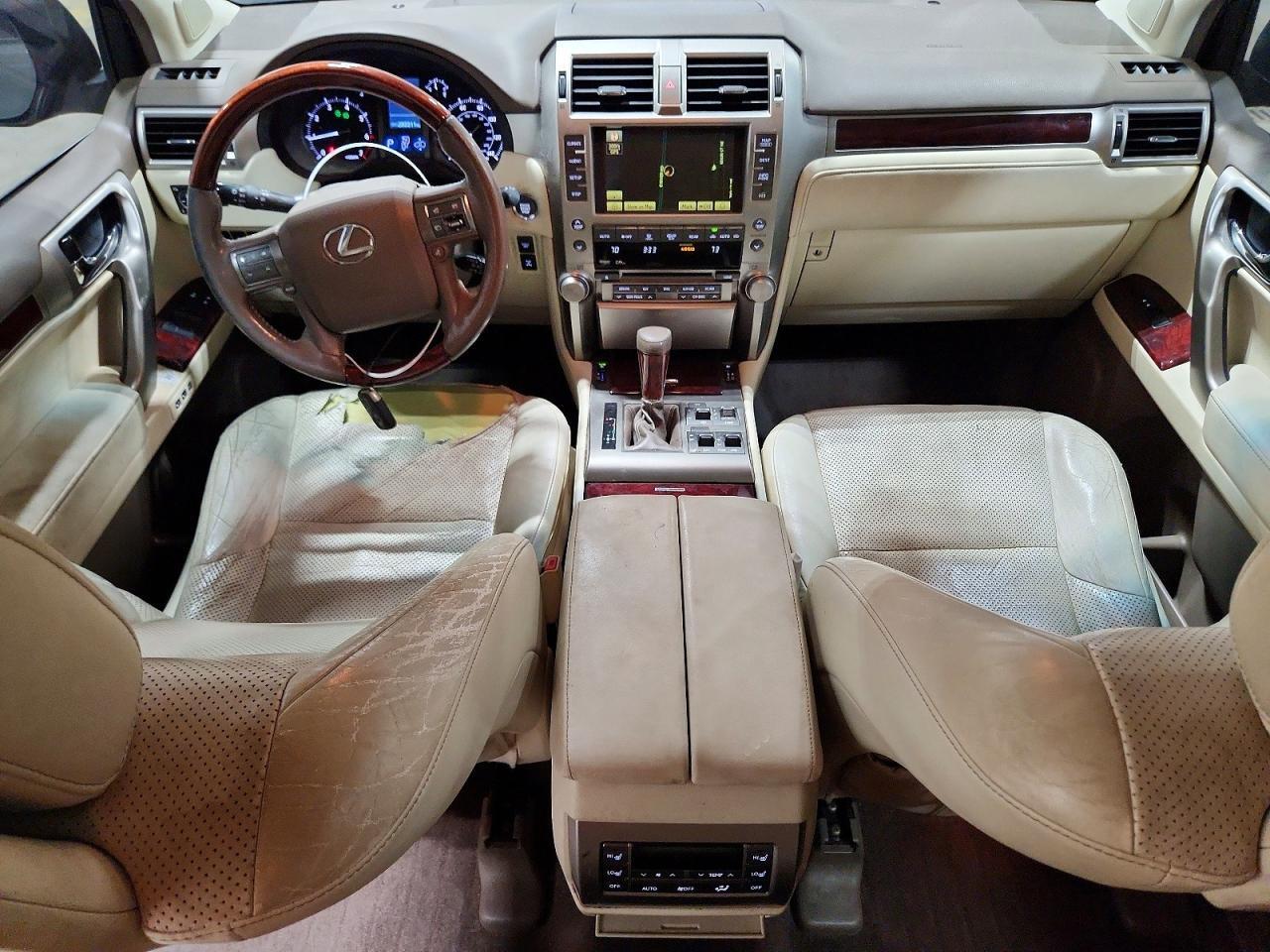 2011 LEXUS GX 460 PREMIUM — Фото 8 из 13