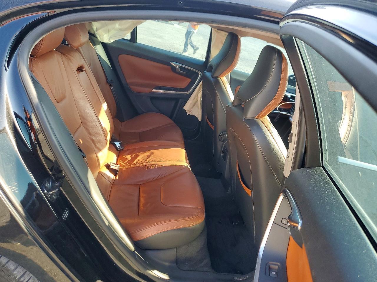 2013 VOLVO S60 T5 — Фото 10 из 12