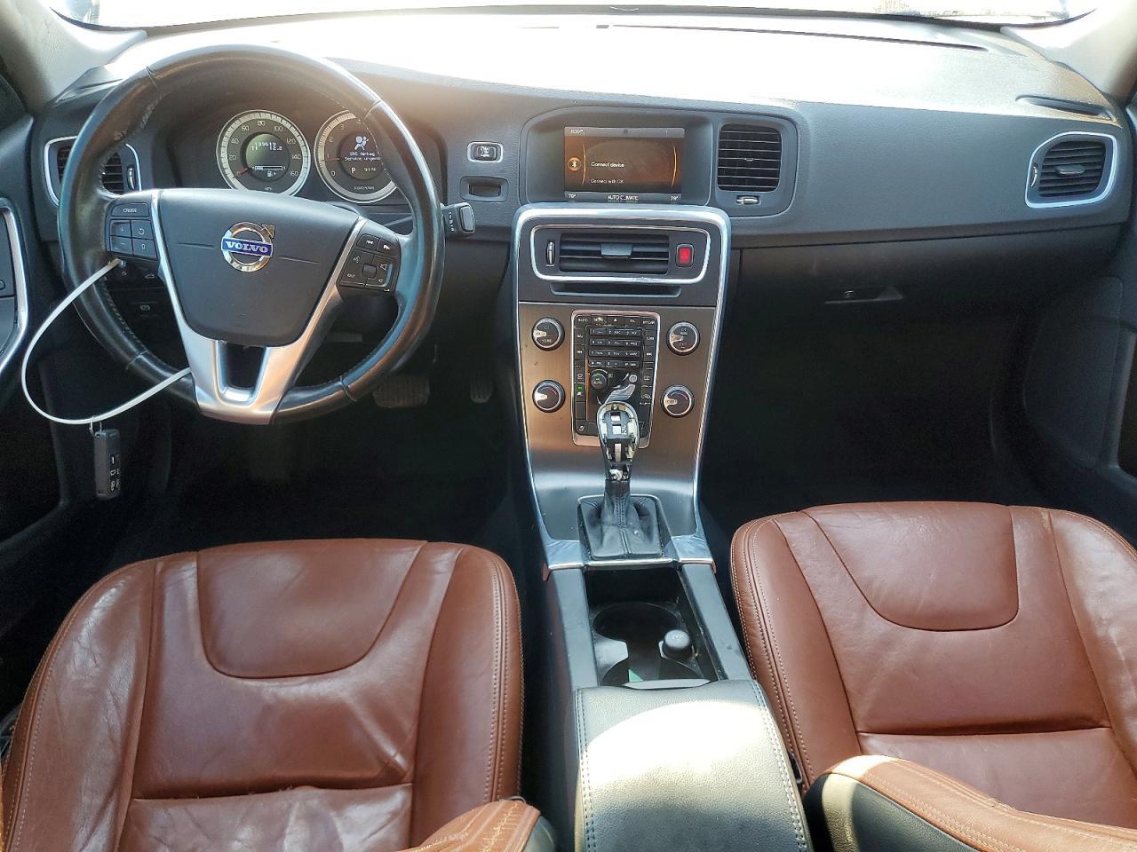 2013 VOLVO S60 T5 — Фото 8 из 12