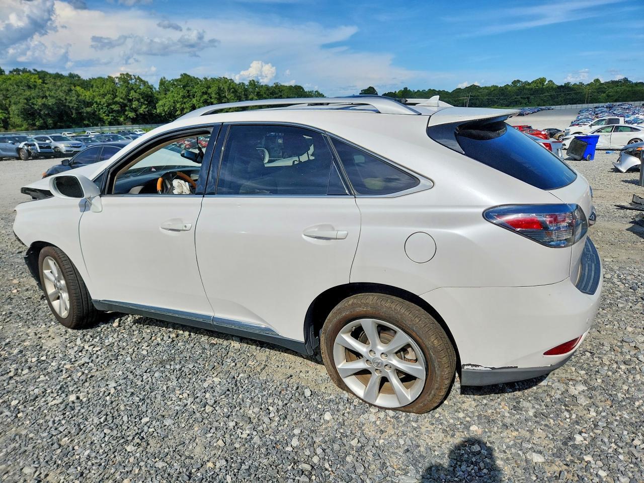 2T2ZK1BA3BC053177 2011 LEXUS RX photo no. 2