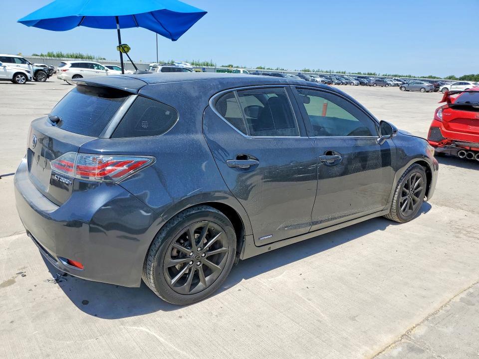 2011 LEXUS CT 200 — Фото 3 из 12