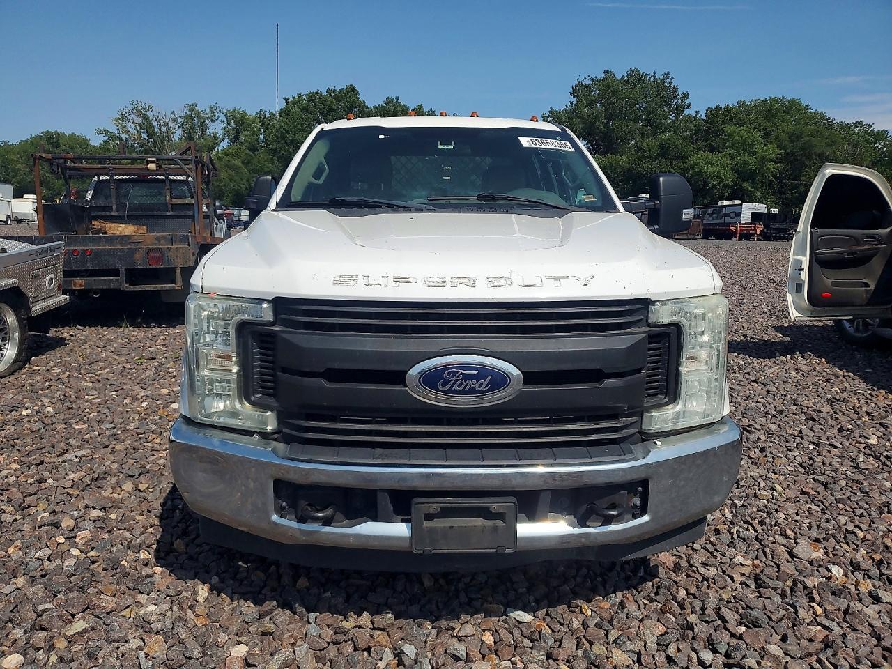 2017 FORD F350 SUPER DUTY — Фото 5 из 12
