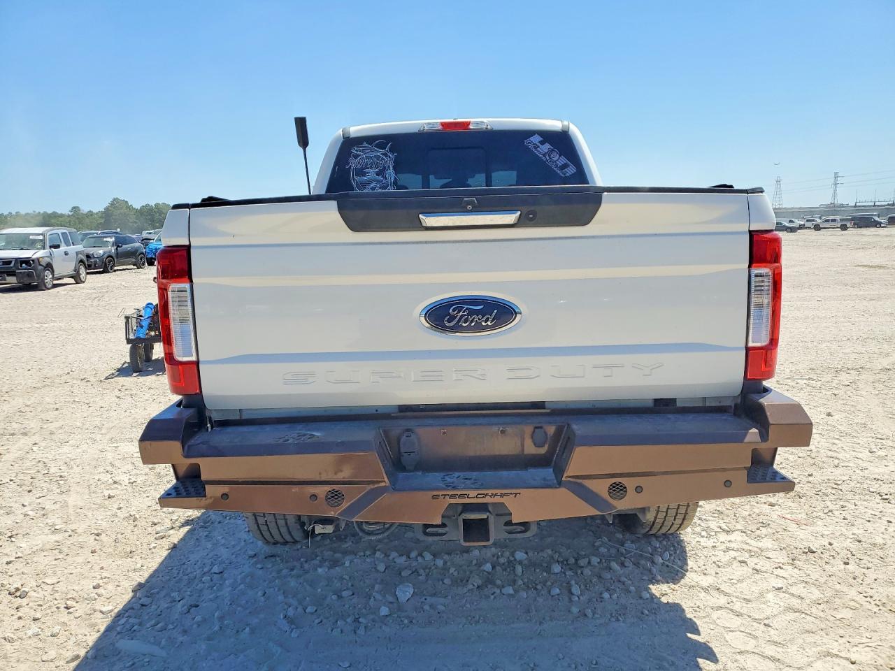 2017 FORD F350 SUPER DUTY — Фото 6 из 12
