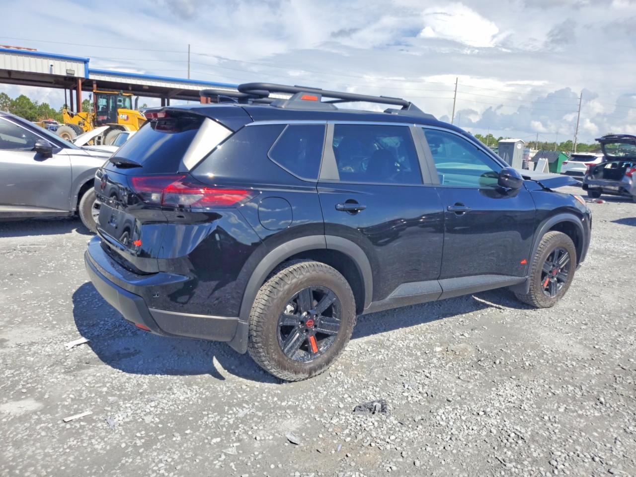 2025 NISSAN ROGUE ROCK CREEK — Фото 3 из 14