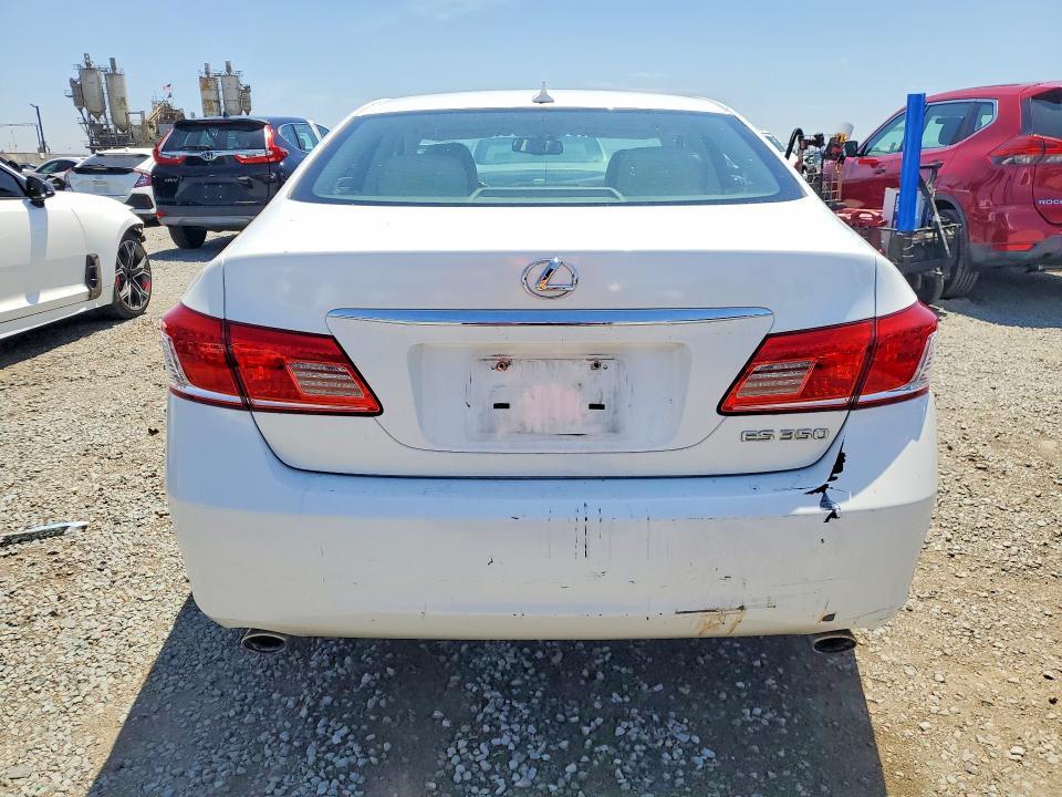 2011 LEXUS ES 350 — Фото 6 из 12