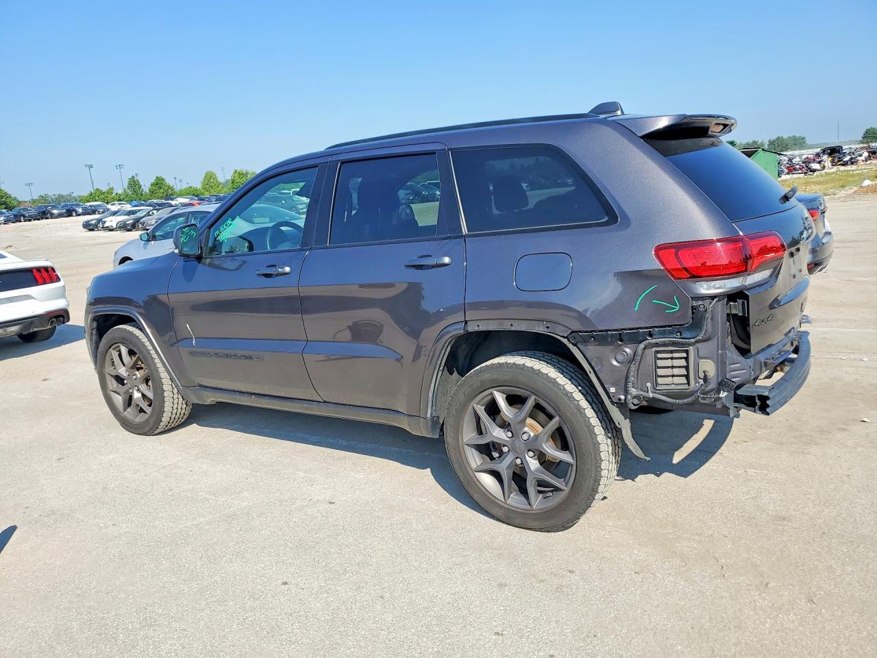 2021 JEEP GRAND CHEROKEE LIMITED — Фото 2 из 13