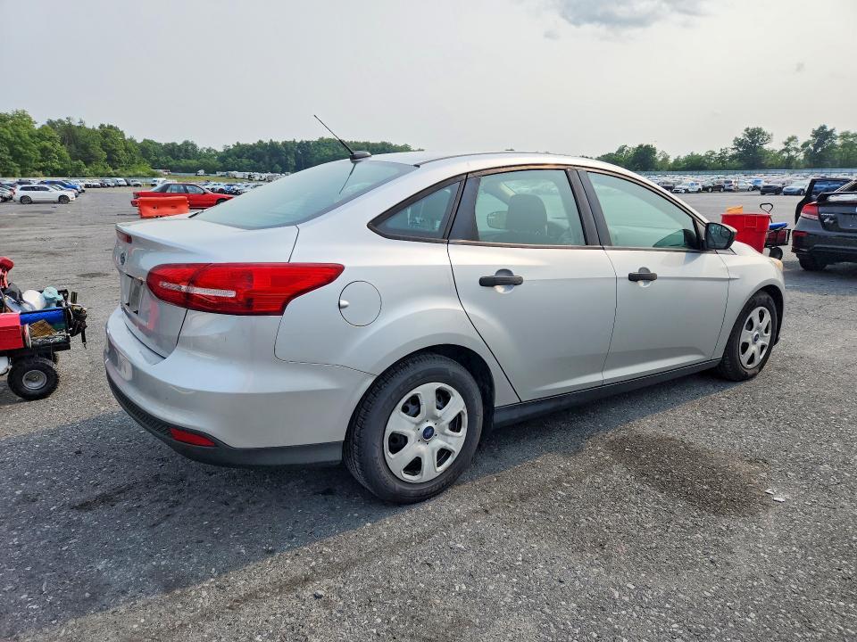 1FADP3E2XHL269230 2017 FORD FOCUS photo no. 3