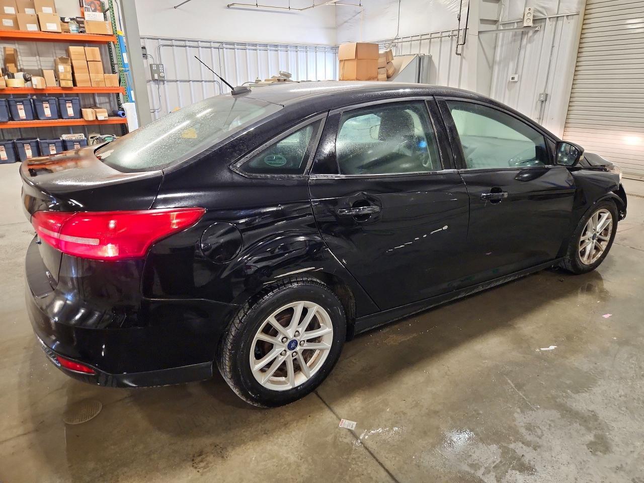 2017 FORD FOCUS SE — Фото 3 из 12