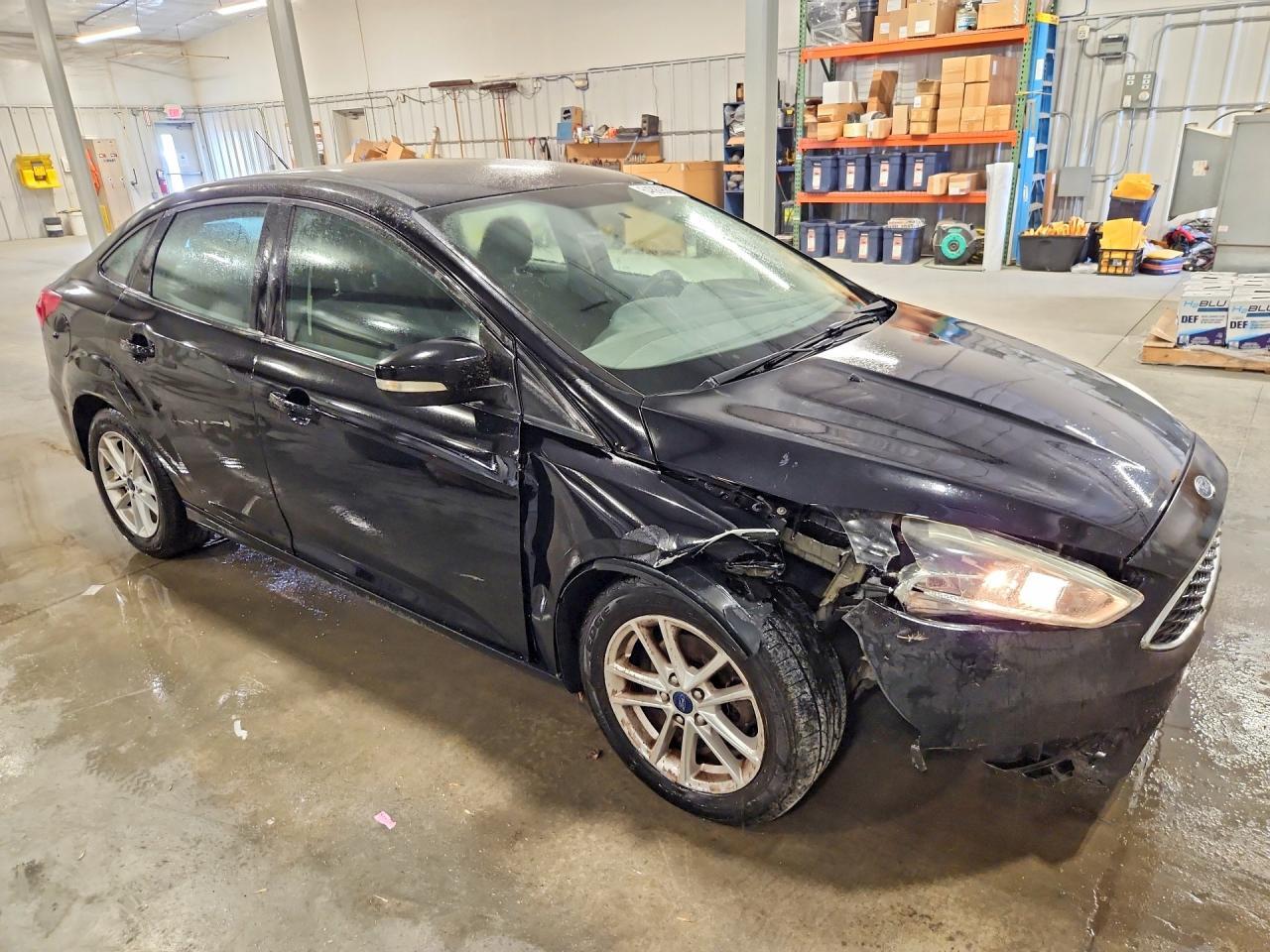 2017 FORD FOCUS SE — Фото 4 из 12
