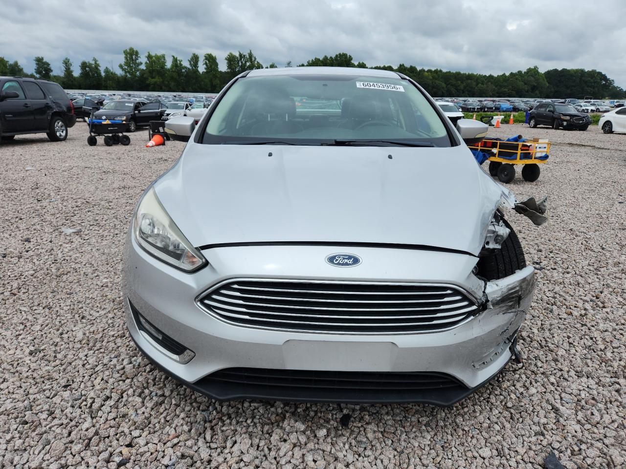 1FADP3J20HL229115 2017 FORD FOCUS photo no. 5