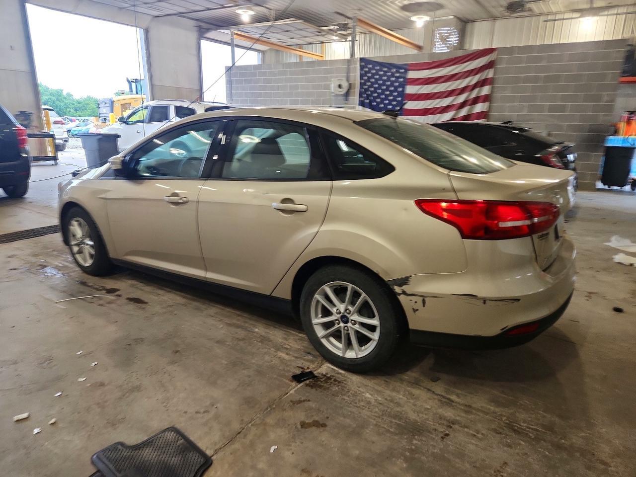 2017 FORD FOCUS SE — Фото 2 из 12