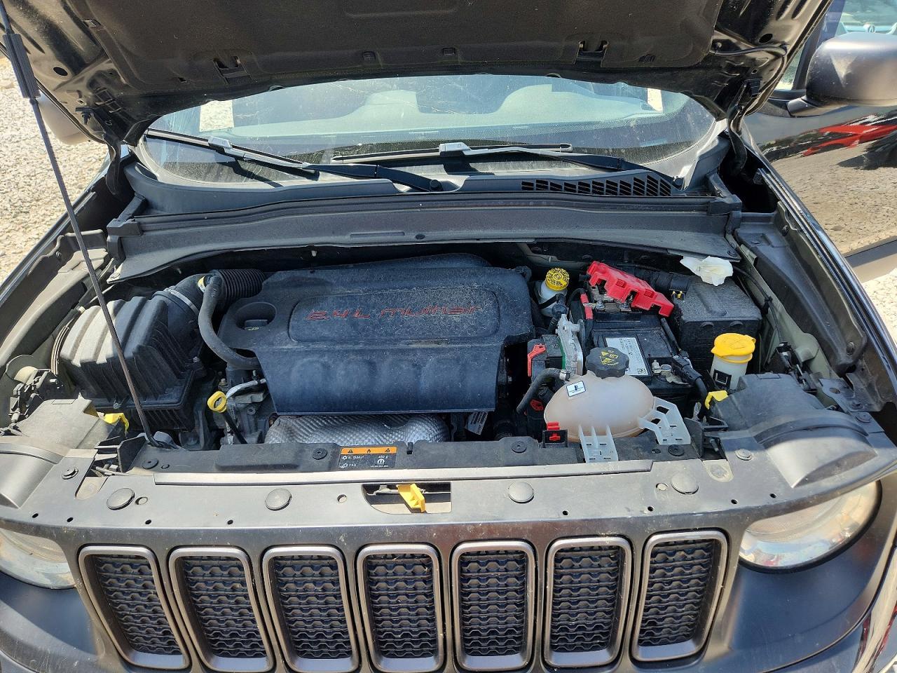 2021 JEEP RENEGADE LATITUDE — Фото 11 из 12