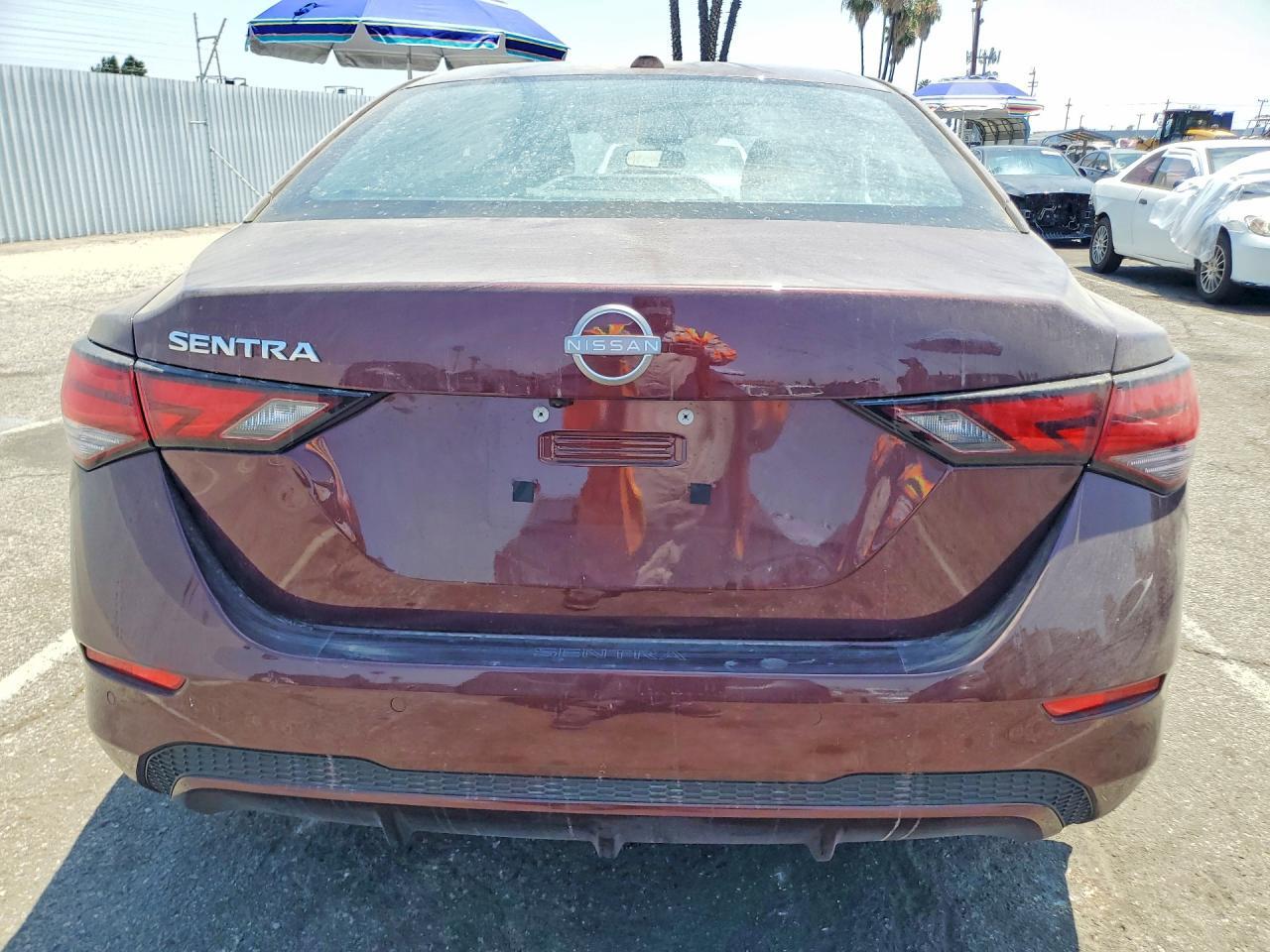 2025 NISSAN SENTRA SV — Фото 6 из 12