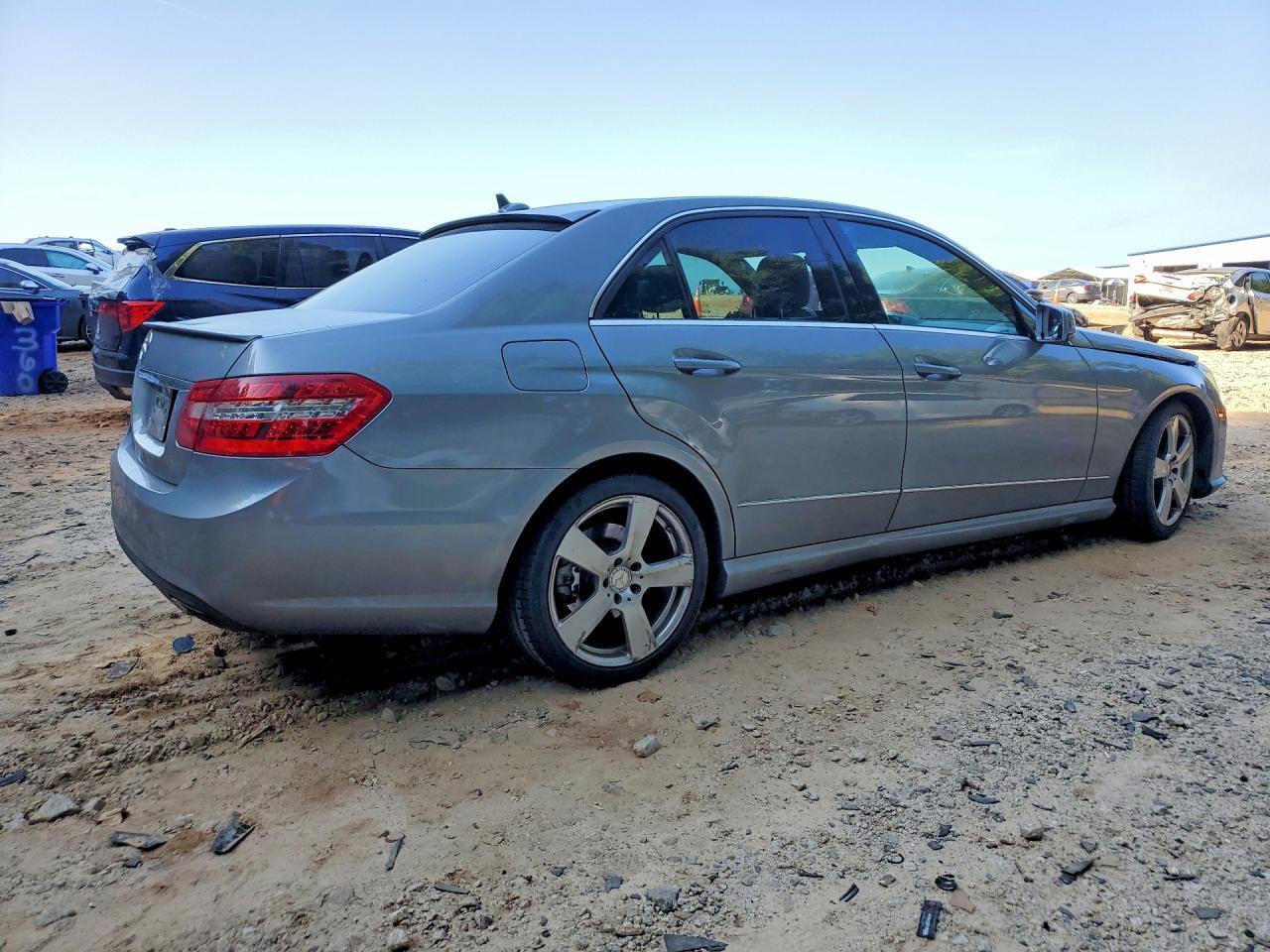2011 MERCEDES-BENZ E 350 — Фото 3 из 12