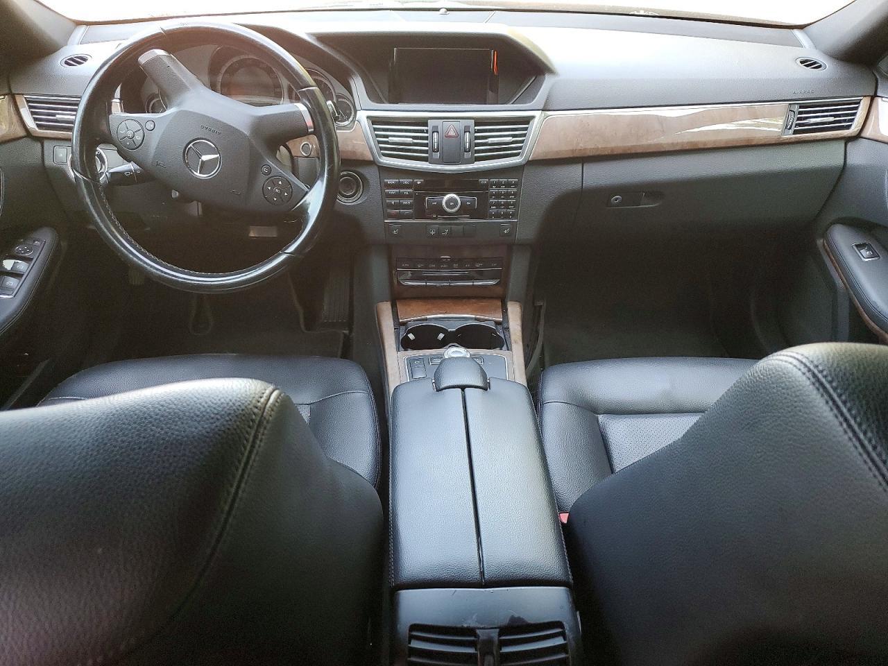 2011 MERCEDES-BENZ E 350 — Фото 8 из 12