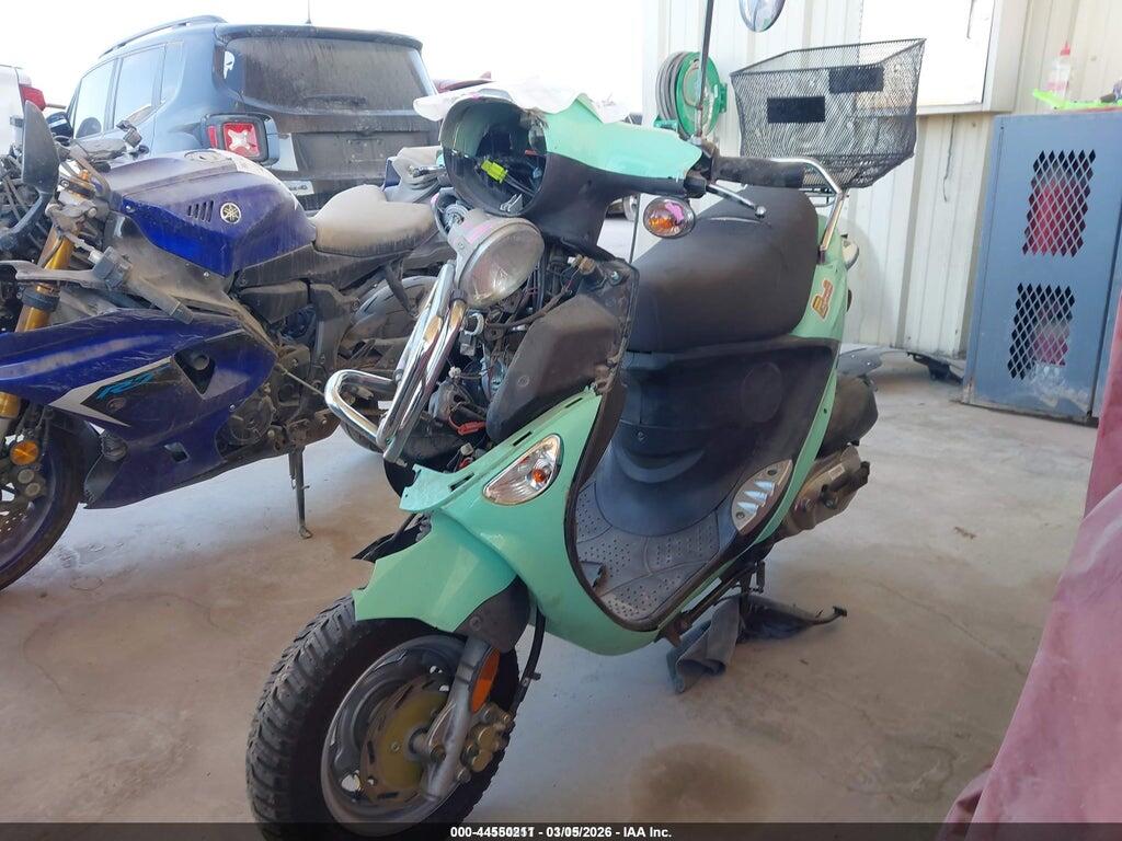 RFVPAC20491009176 2009 GENUINE SCOOTER CO. BUDDY photo no. 2