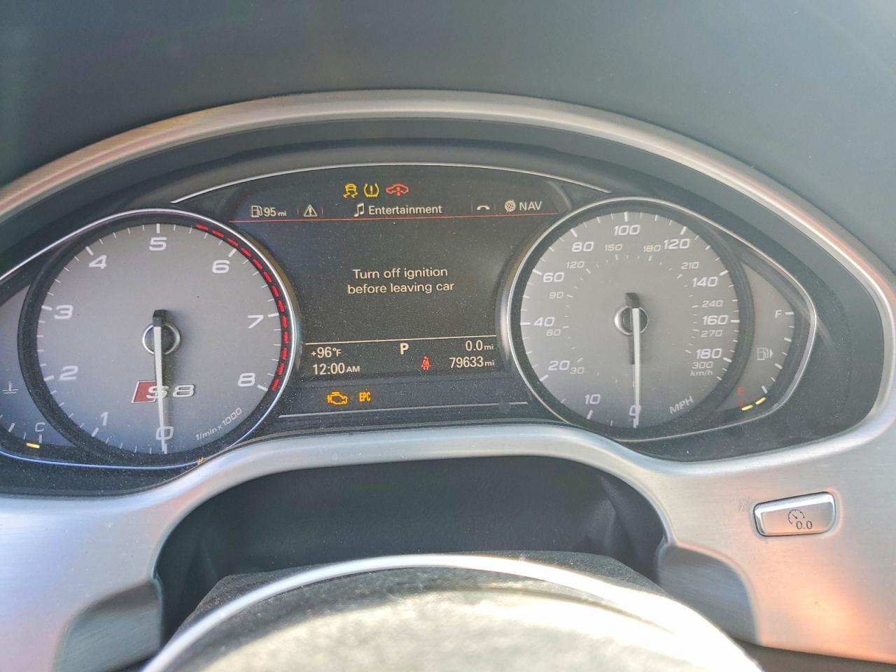 2014 AUDI S8 QUATTRO — Фото 9 из 12