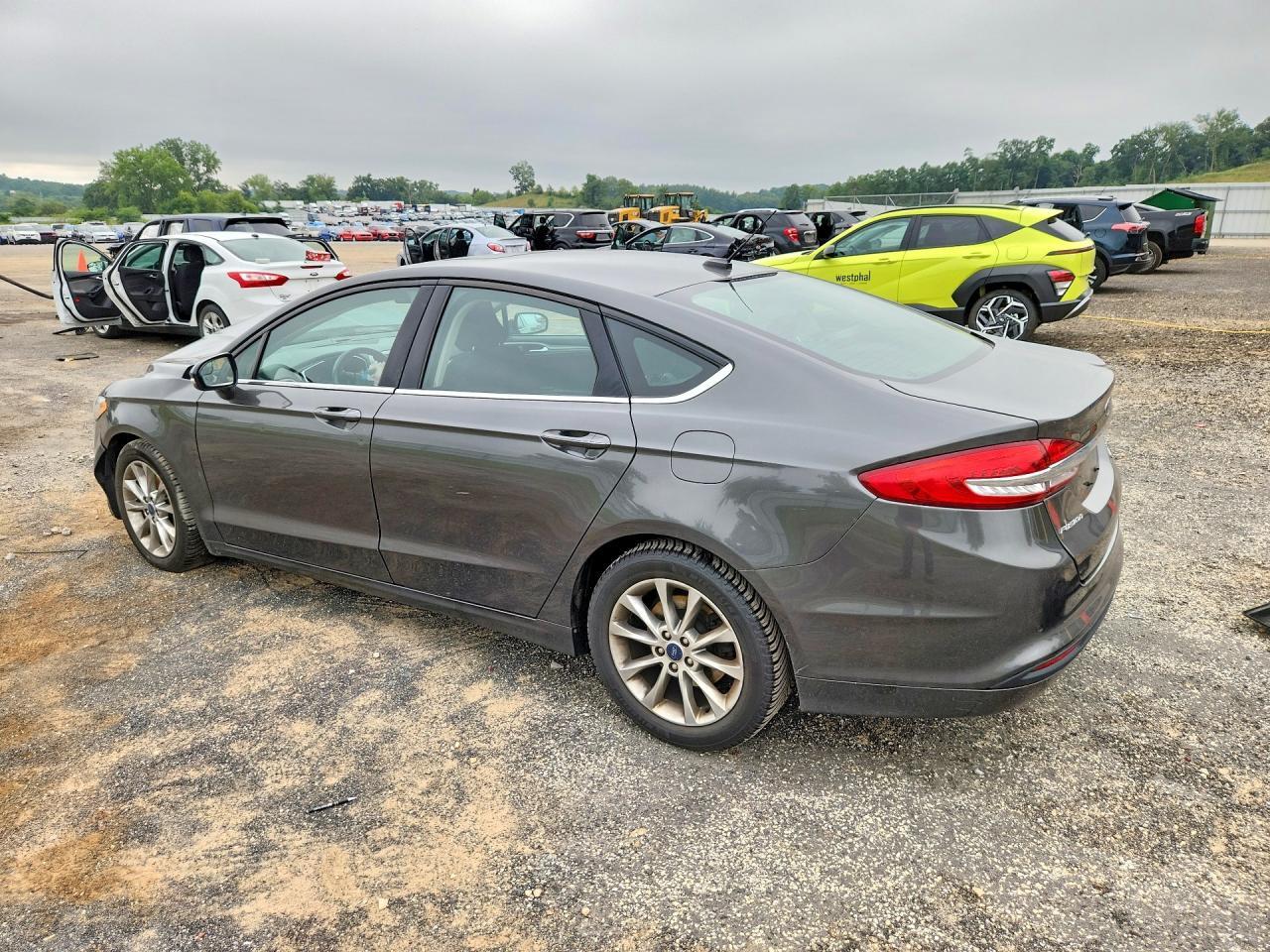 2017 FORD FUSION SE — Фото 2 из 12