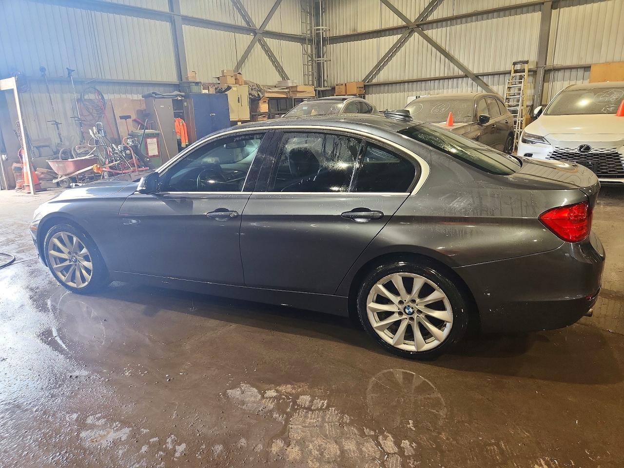 2014 BMW 320 I XDRIVE — Фото 2 из 12