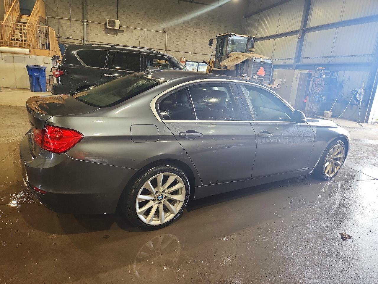2014 BMW 320 I XDRIVE — Фото 3 из 12
