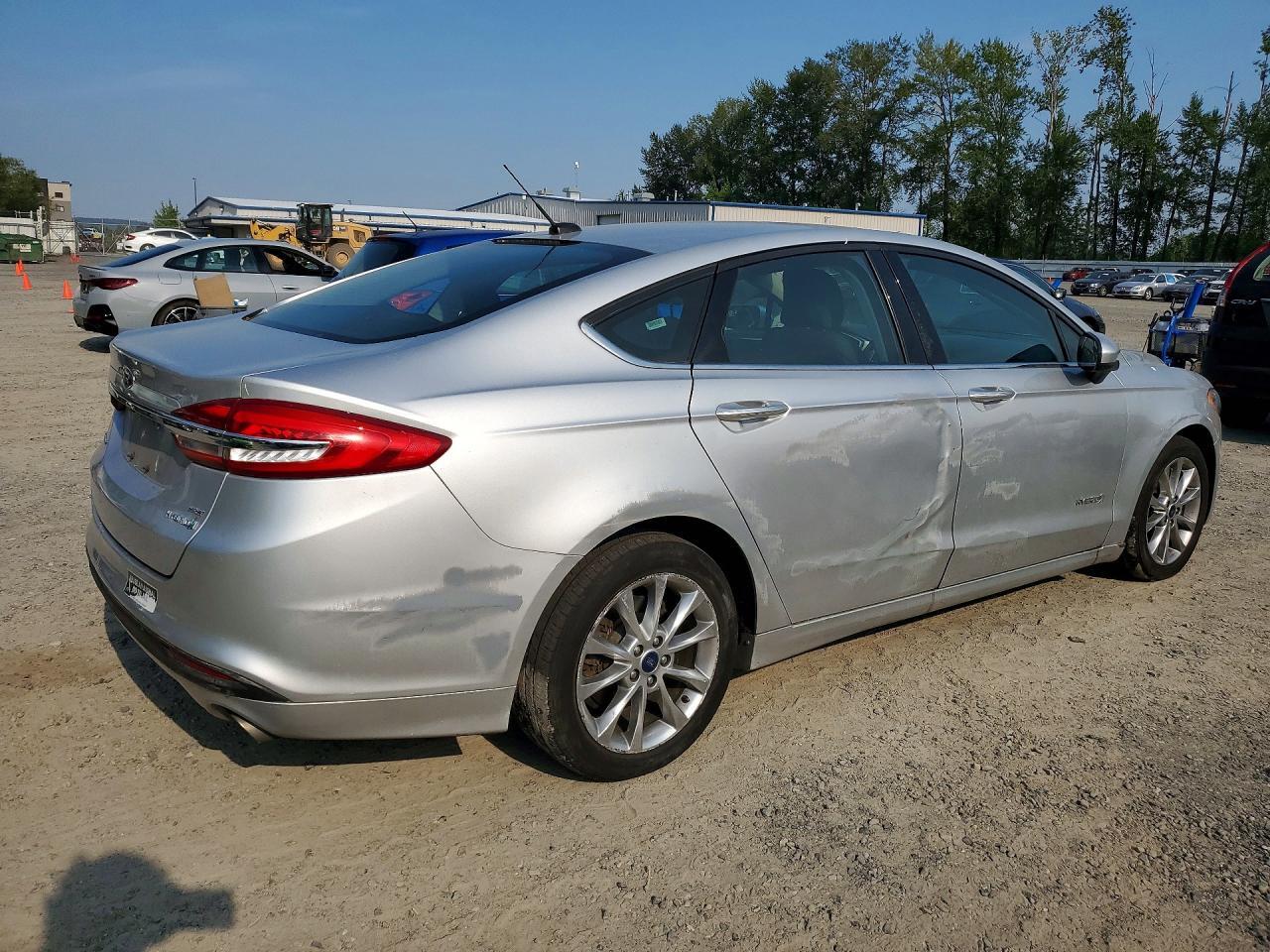 2017 FORD FUSION SE HYBRID — Фото 3 из 12