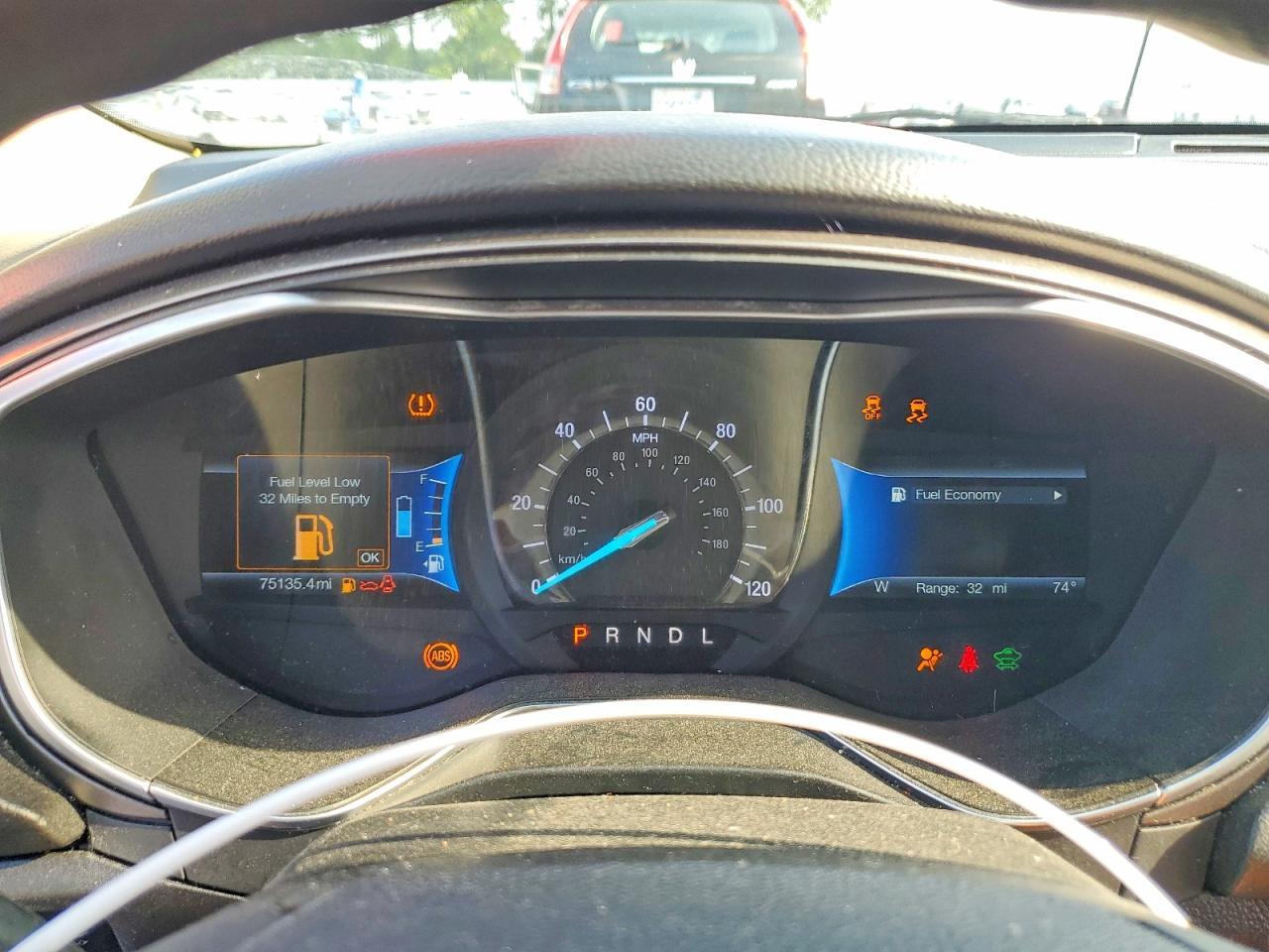 2017 FORD FUSION SE HYBRID — Фото 9 из 12